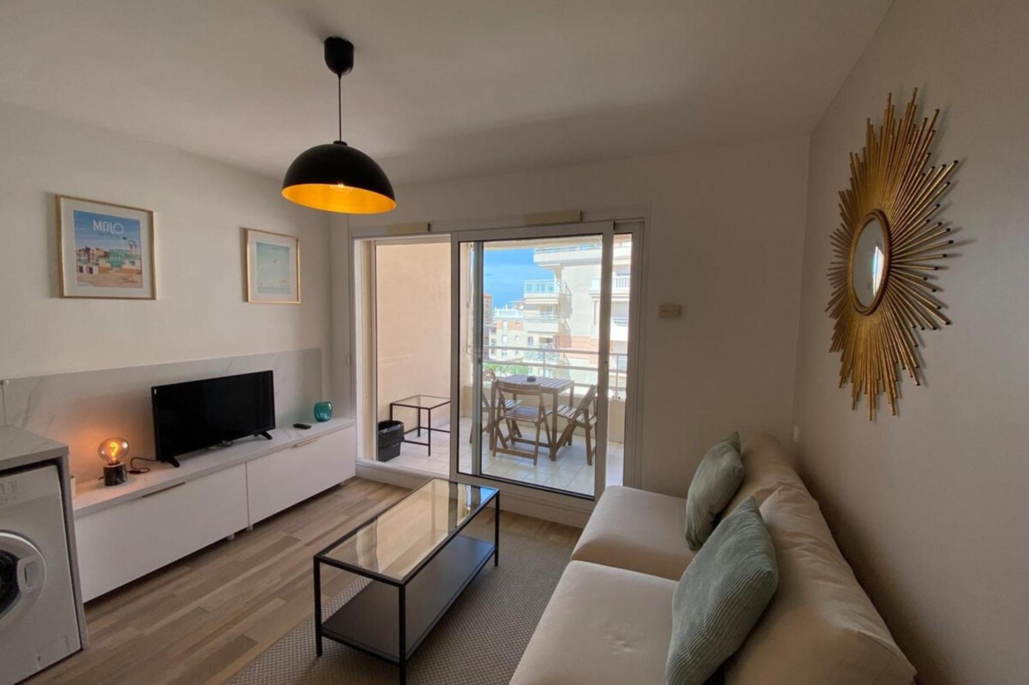 06Ai - Beautiful Renovated Studio - Sea And Pool View 瓦洛里 外观 照片