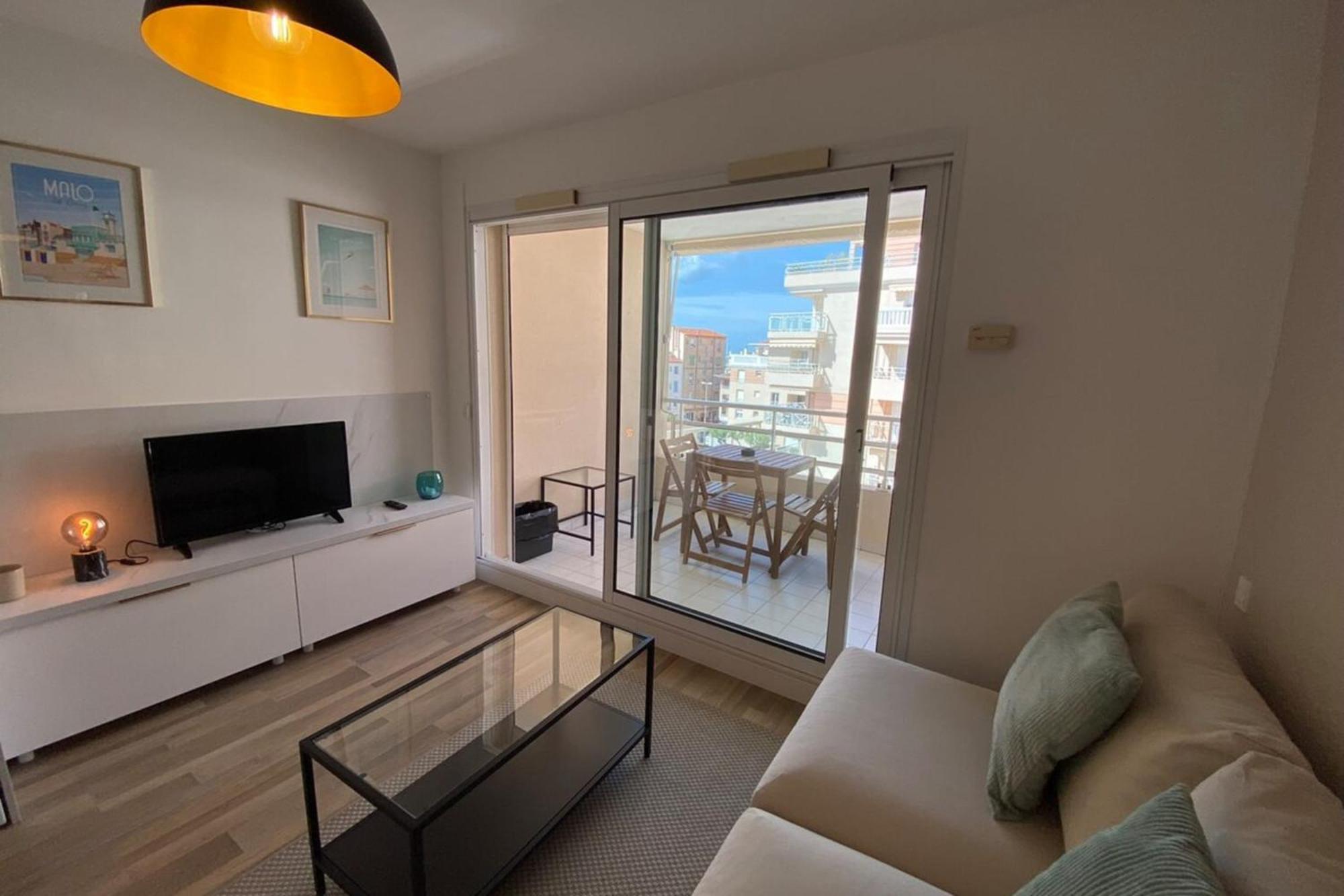 06Ai - Beautiful Renovated Studio - Sea And Pool View 瓦洛里 外观 照片