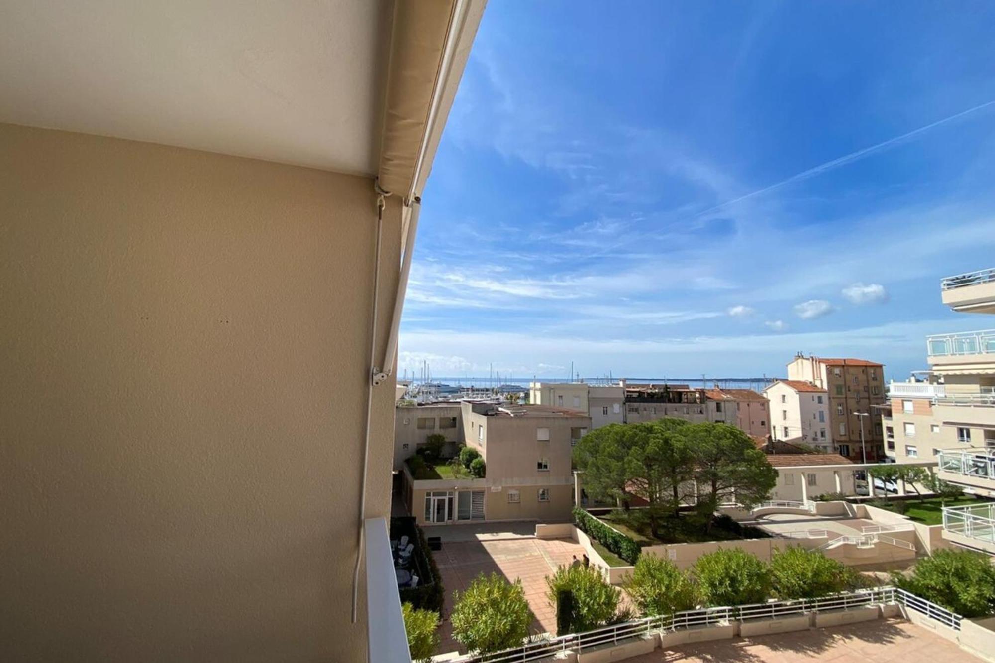 06Ai - Beautiful Renovated Studio - Sea And Pool View 瓦洛里 外观 照片