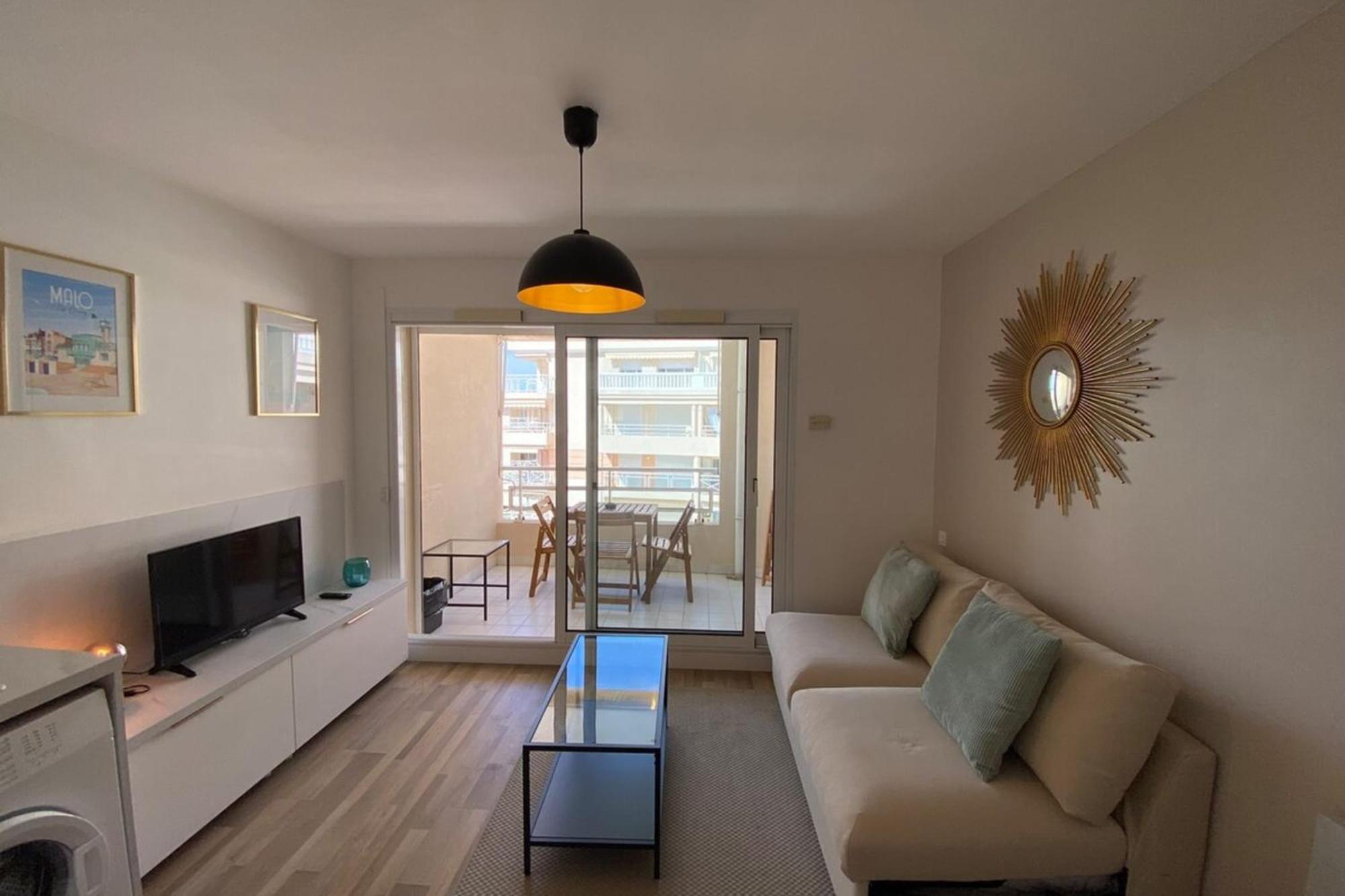06Ai - Beautiful Renovated Studio - Sea And Pool View 瓦洛里 外观 照片
