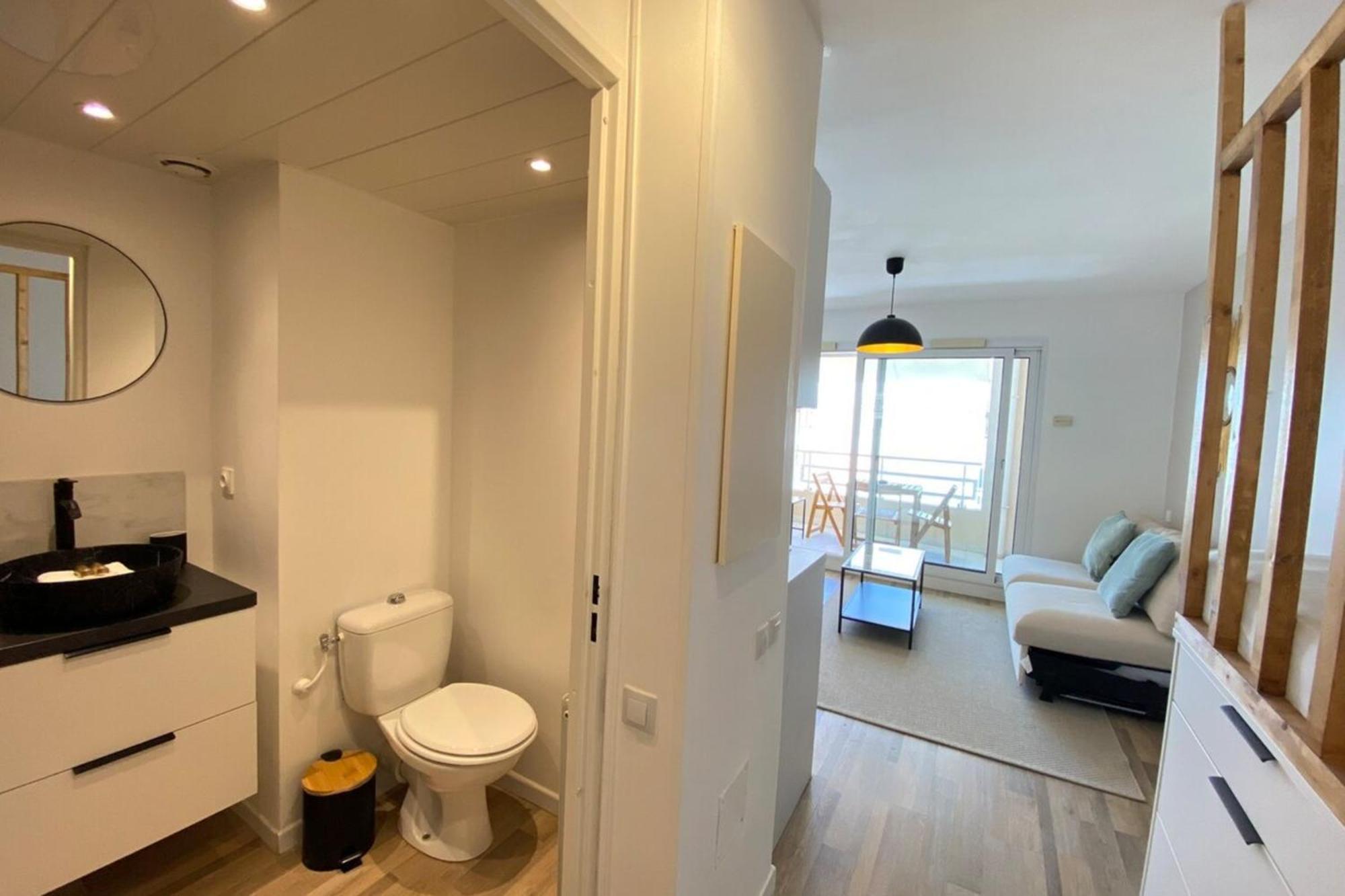 06Ai - Beautiful Renovated Studio - Sea And Pool View 瓦洛里 外观 照片