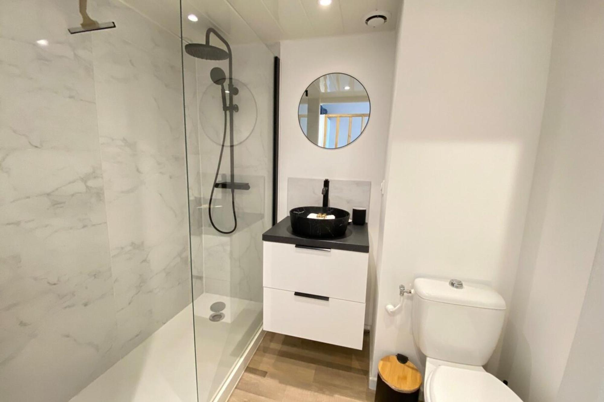 06Ai - Beautiful Renovated Studio - Sea And Pool View 瓦洛里 外观 照片